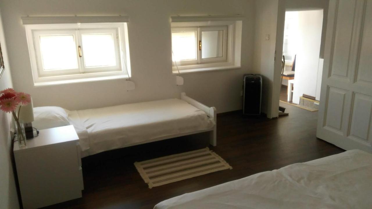 Apartmani Lela Selce Kültér fotó